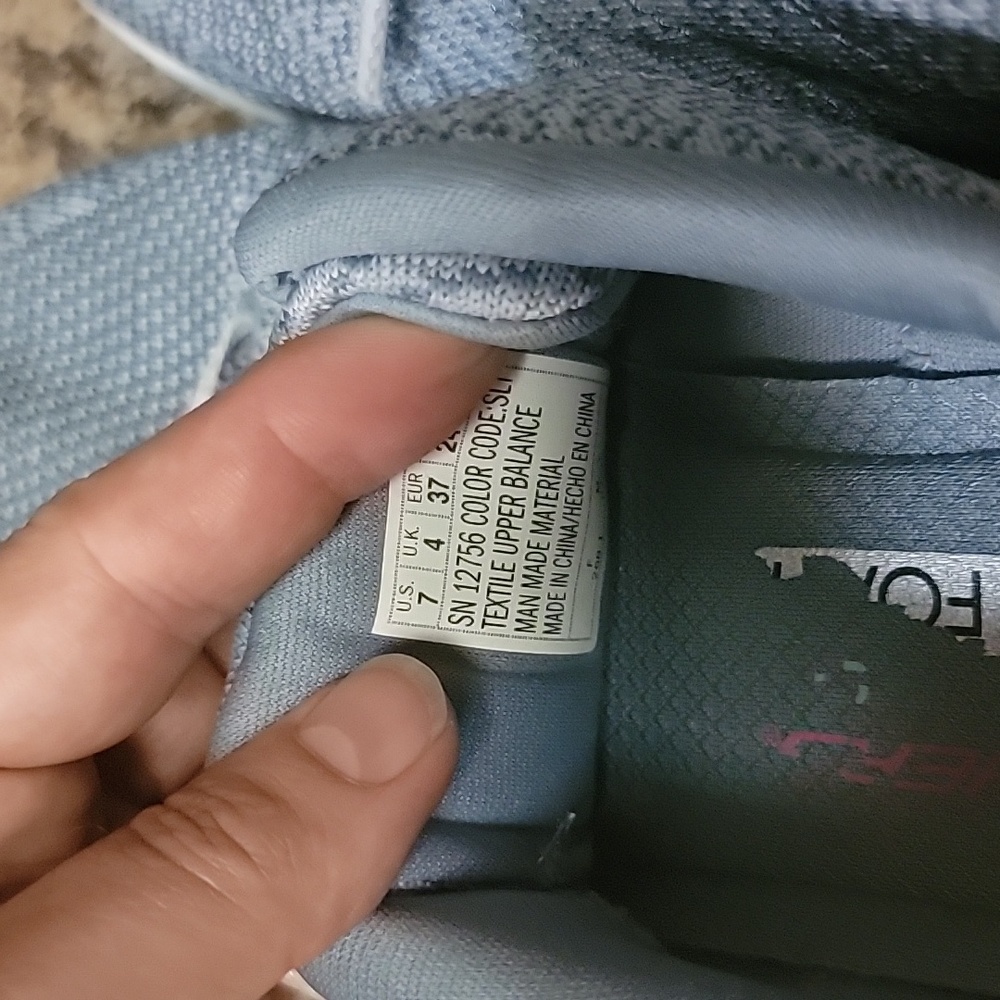 skech knit memory foam